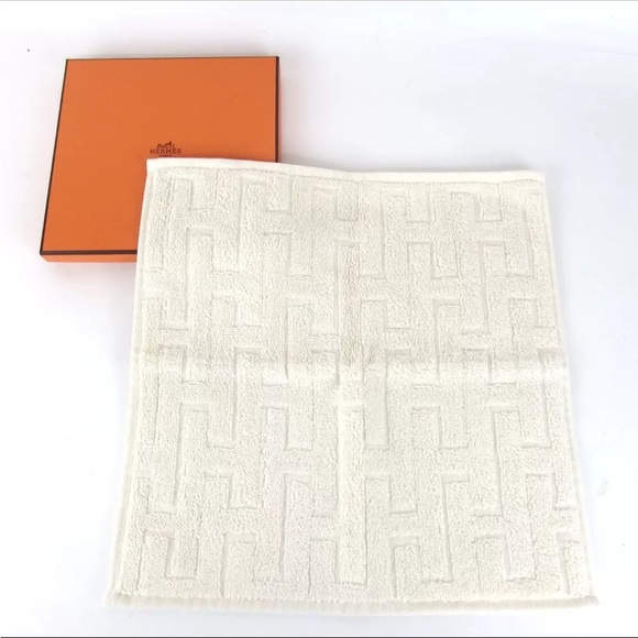 Hermes Other - HERMES Stairs Towel NWT